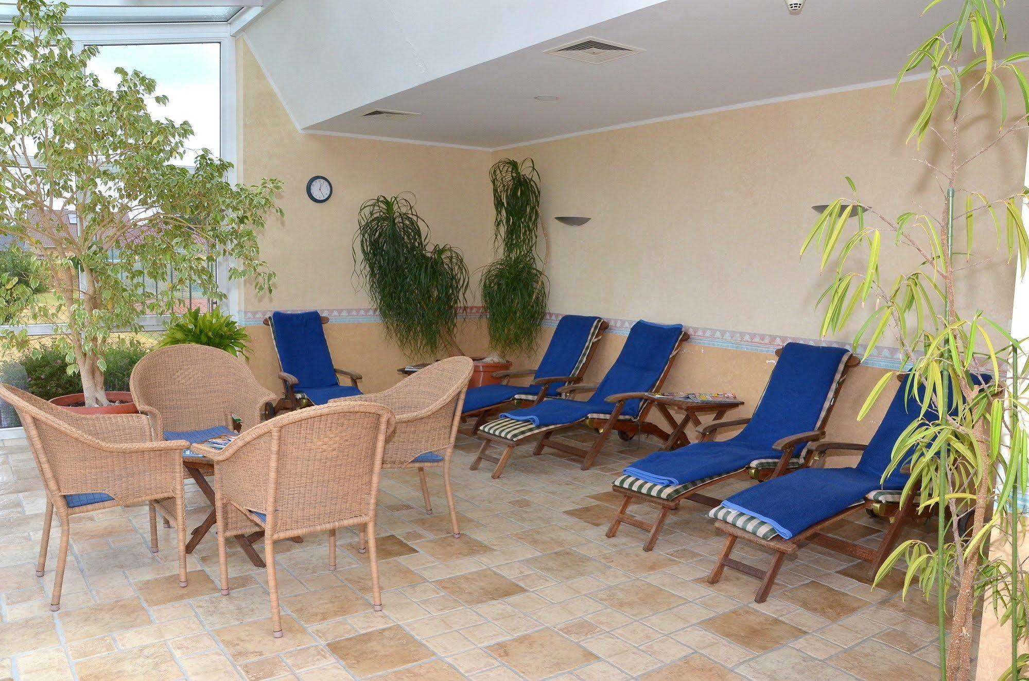 Lavital Sport- & Wellness Hotel Wesendorf Exterior photo